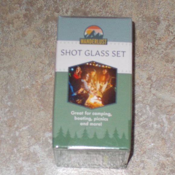 NIB four novelty 1 oz stainless steel shot glasses with custom case - Picture 1 of 3